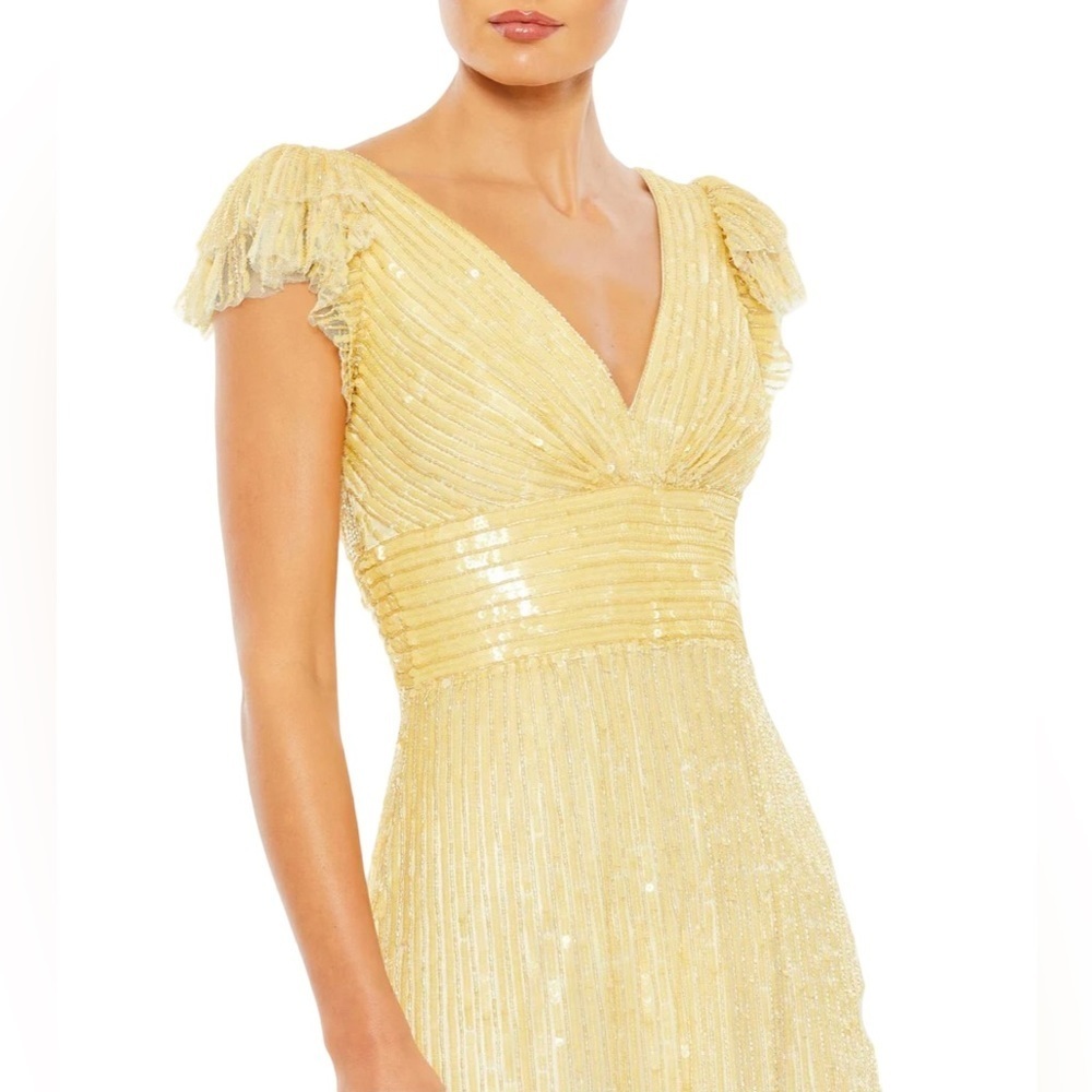 Mac Duggal Sequin Flutter Cap Sleeve Gown Size 10 - Picture 3 of 15